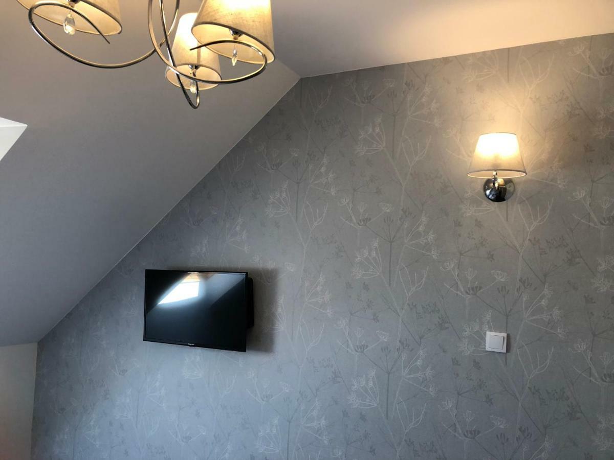 Family & Business Elegant Apartments Ul Warszawska - 2 Bedroom, Balcony, Parking Kielce Bagian luar foto