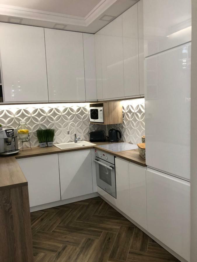 Family & Business Elegant Apartments Ul Warszawska - 2 Bedroom, Balcony, Parking Kielce Bagian luar foto